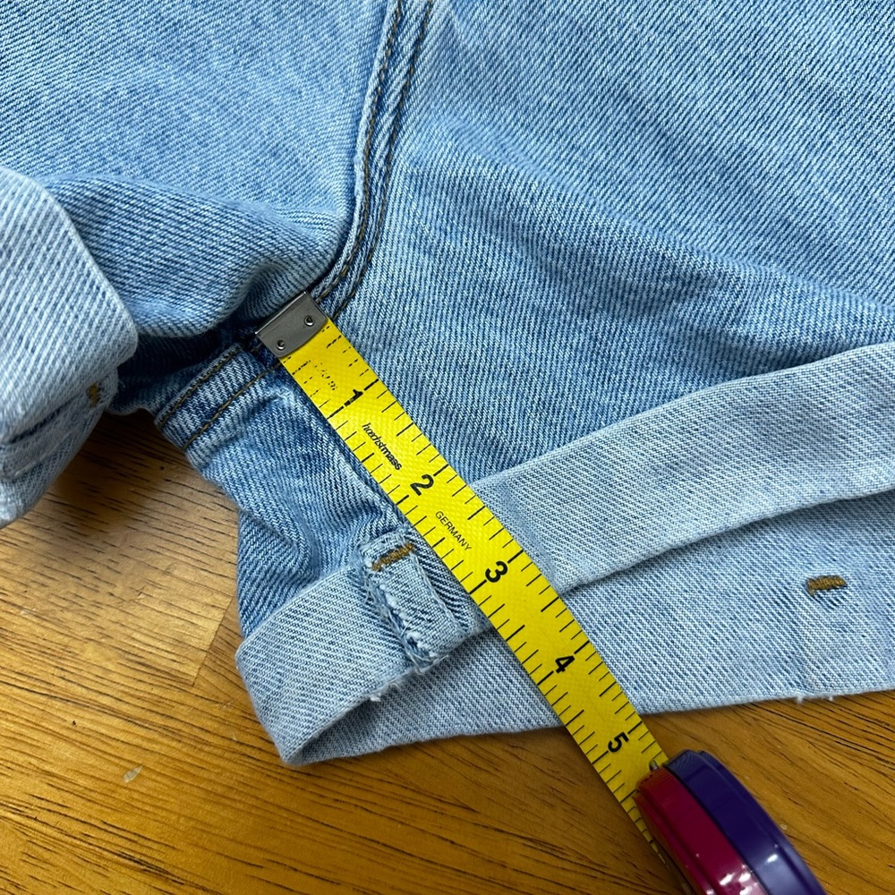 Levi’s VTG orange tag light wash denim shorts - Picture 9 of 9